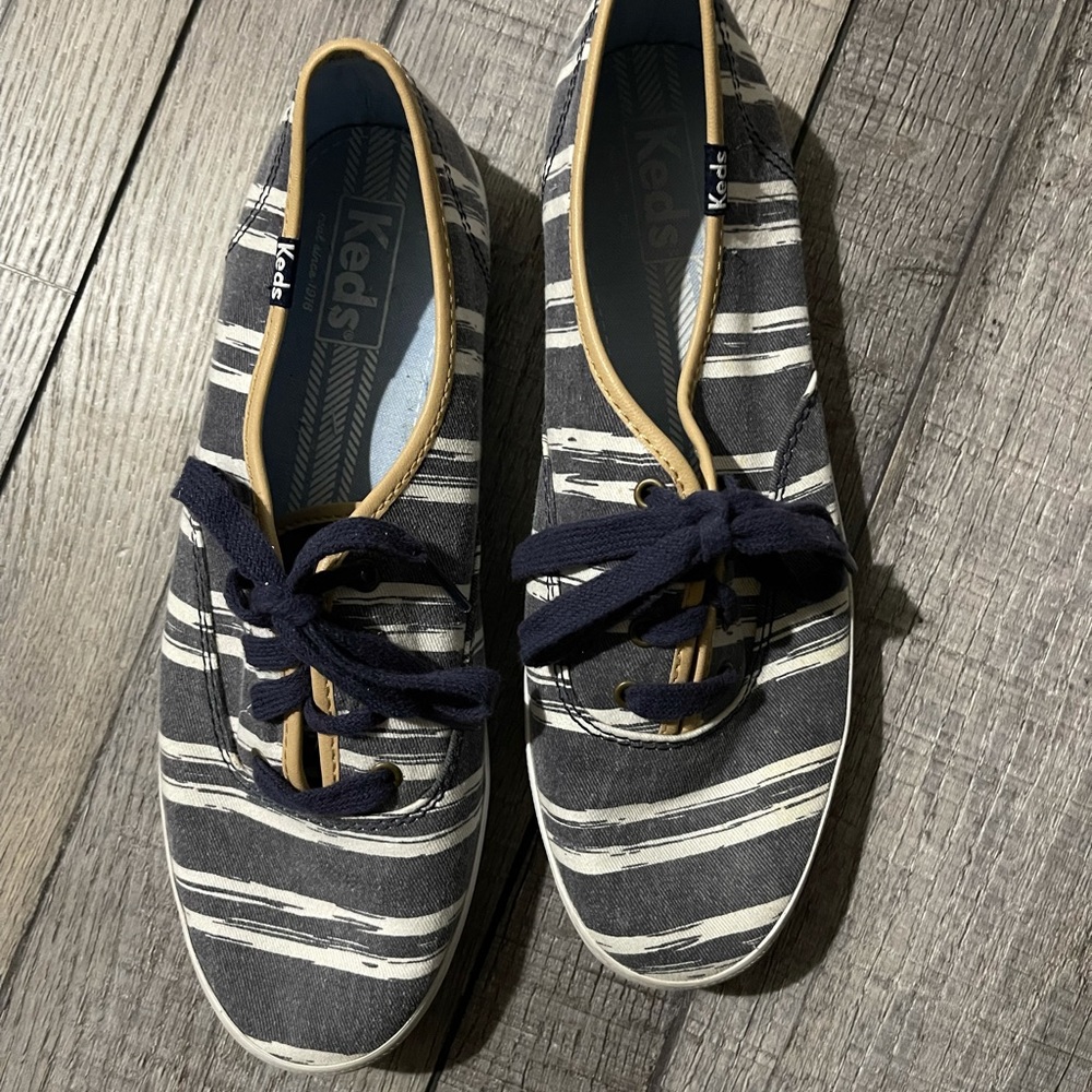 Keds size 8
